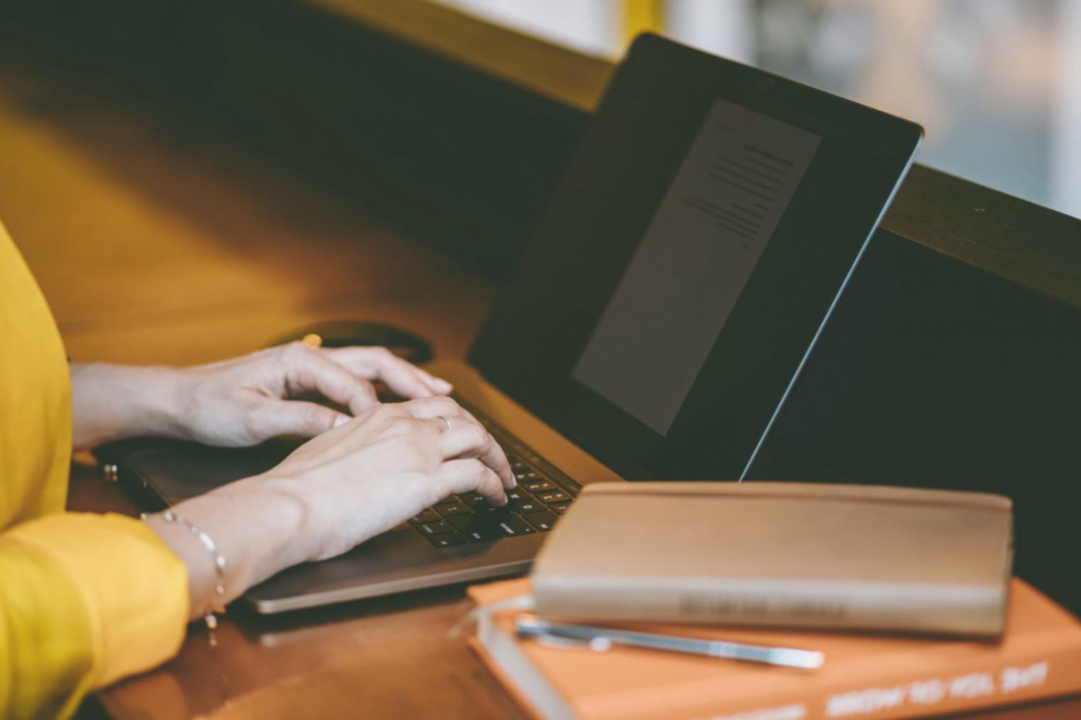 Datenanalyse und Lernfortschritte auf einem Dashboard